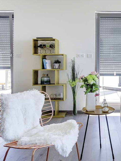 Trouvez DÉCO STORES dans la zone d’activités Treillebois, à Saint-Melaine-sur-Aubance, près d’Angers. Nous commercialisons des volets roulants électriques ou manuels, destinés aux portes, fenêtres et toitures.